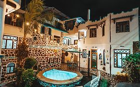 Maidith Galapagos Inn